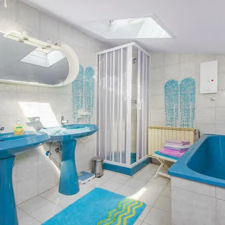 Moonshine Apartment With Magnificent View Guest house 4*