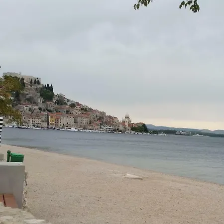 Moonshine Apartment With Magnificent View Guest house Sibenik