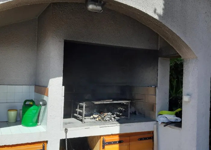 Moonshine With Magnificent View 4*