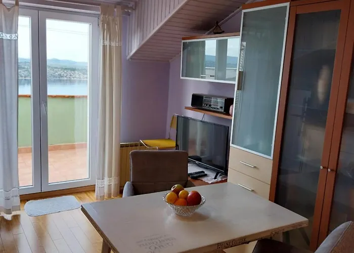 Moonshine With Magnificent View Gasthof Šibenik