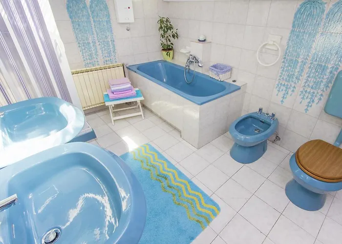 Moonshine Apartment With Magnificent View Гостевой дом Шибеник