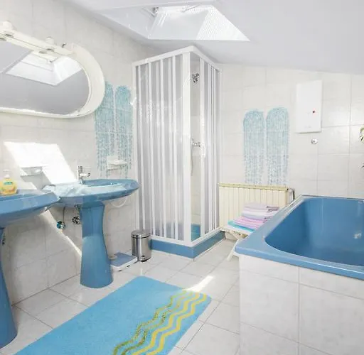 Moonshine Apartment With Magnificent View 4* Шибеник