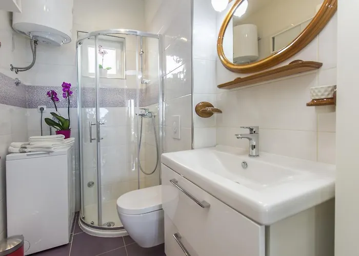 Moonshine Apartment With Magnificent View Гостевой дом Шибеник