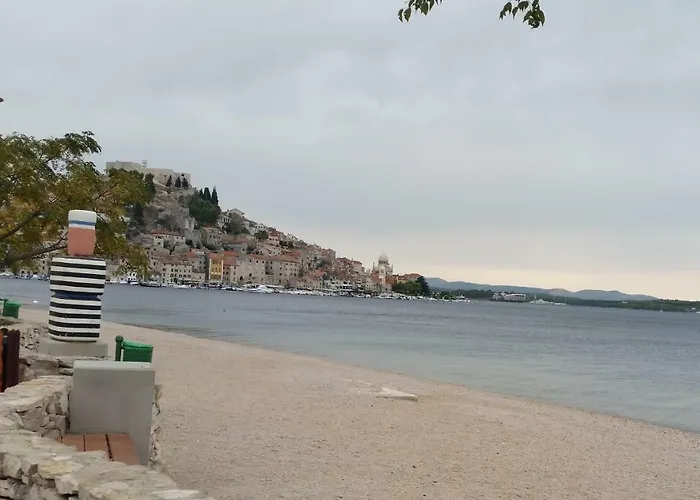 Moonshine With Magnificent View Gasthof Šibenik